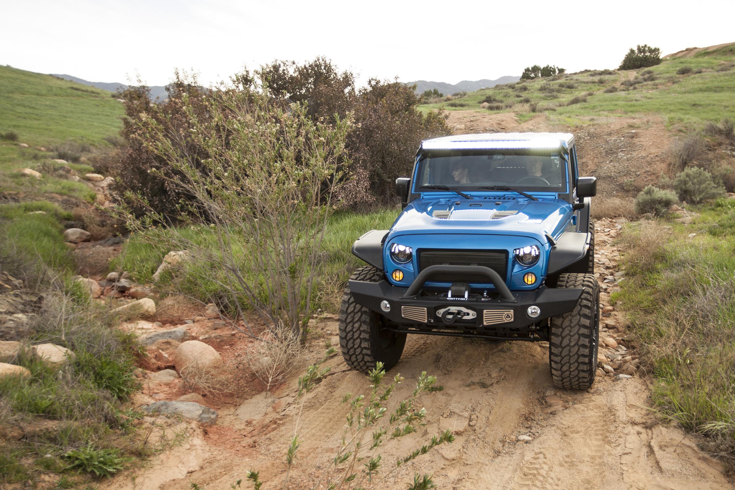 SRC Stingray Vented Hood 07-Pres Wrangler JK Smittybilt | Sneveys