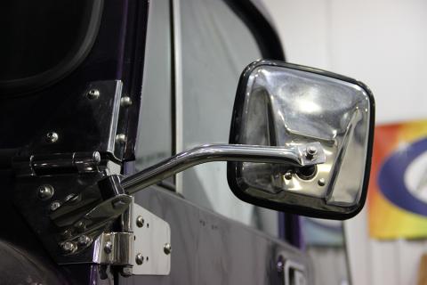 Jeep CJ/YJ Door Hinge Set 4 Pieces 76-93 CJ and Wrangler YJ Polished Silver Kentrol